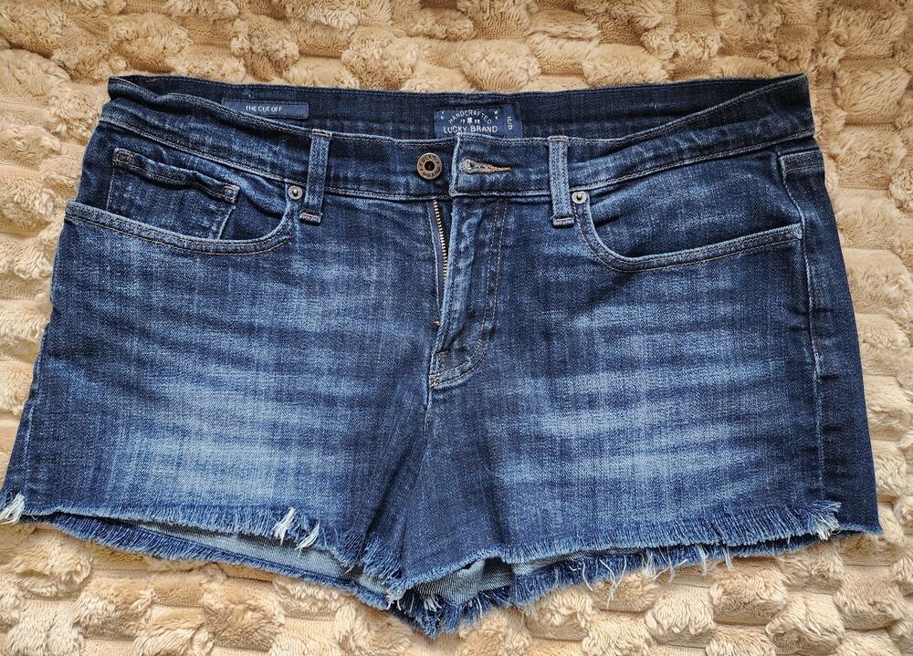 Lucky Brand, size 12, Womens raw edge, stretch denim shorts